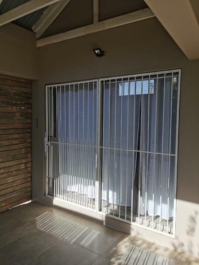 Ferienwohnung Rosedene Bloemfontein Exterior foto